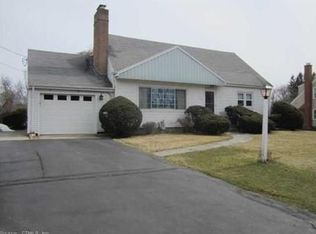 129 Damascus Rd, Branford, CT 06405