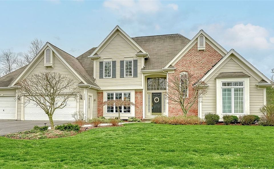 1st image of 3442 Woodlands Cir