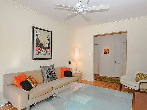 4th image of 3322 W Sunnyside Ave APT 2