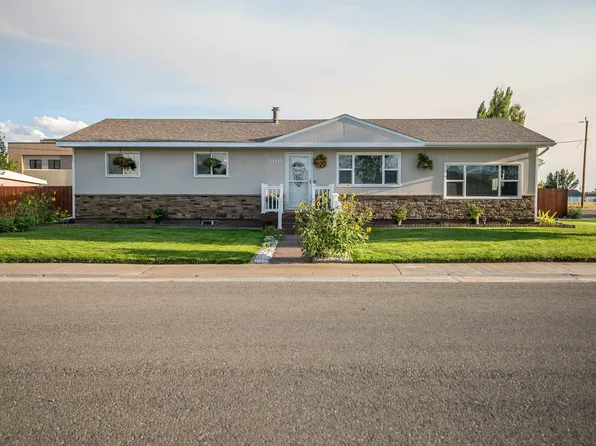 100 Wyoming St, Lovell, WY 82431