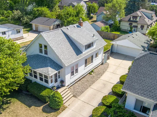 21202 Collingham Ave, Farmington Hills, MI 48336