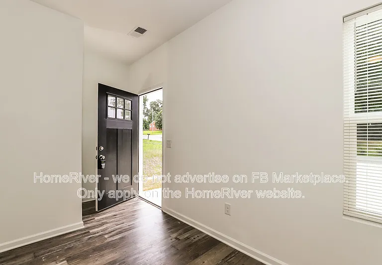 828 Graylyn Dr — Photo 8