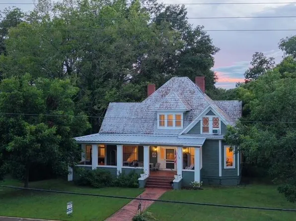 401 Bibb St, Marion, AL 36756