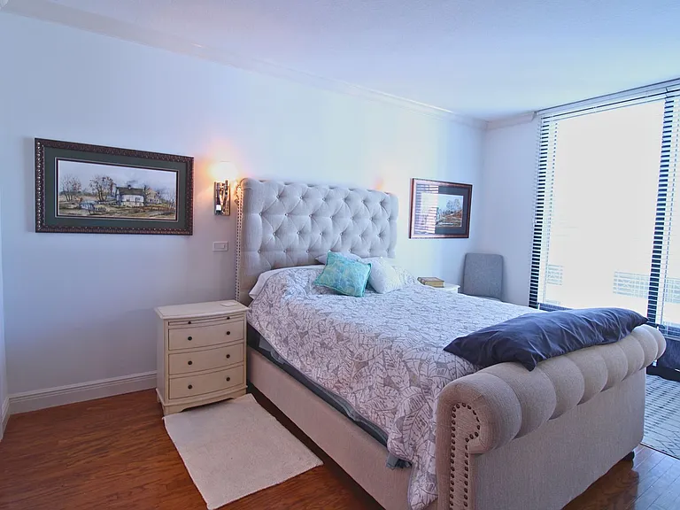 1 Beach Dr SE #1014 — Photo 13