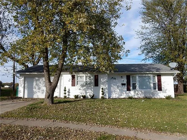 5 Middlesex Cir photo 1