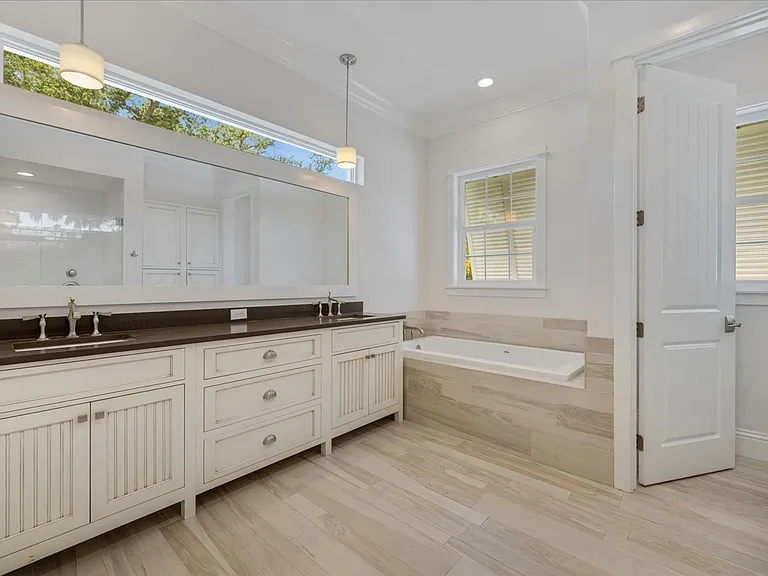 3919 Roberts Point Rd — Photo 26