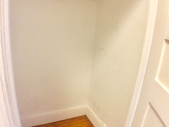 4th image of 3134 37th St