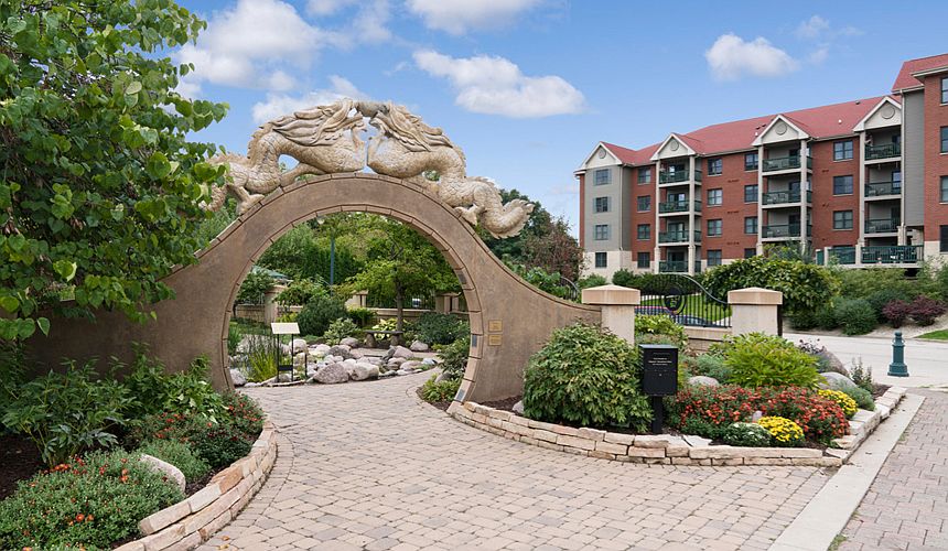 1 Riverplace Dr APT 320, La Crosse, WI 54601 Zillow