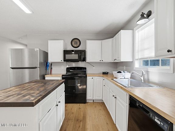 4th image of 142 App Slade Rd