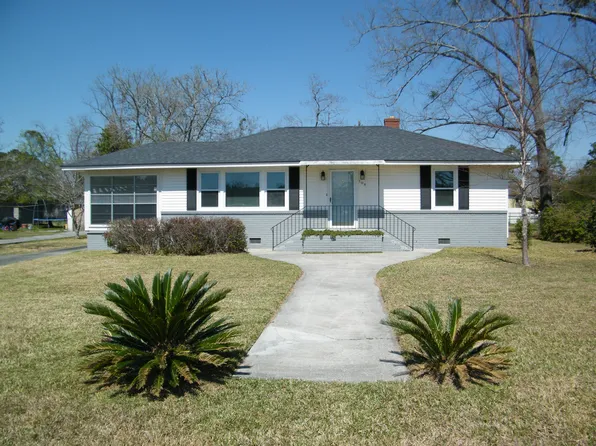 108 Coleraine Dr, Port Wentworth, GA 31407