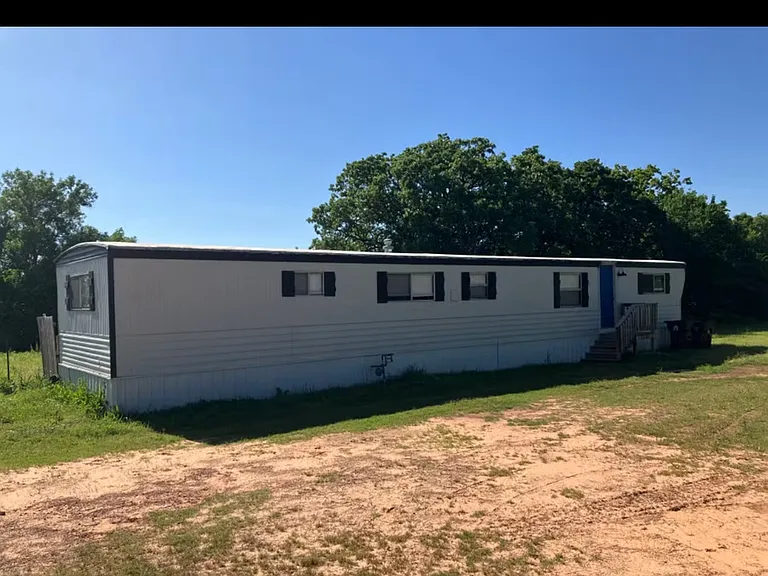 338972 E Highway 62 — Photo 1