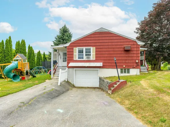 705 College Street, Lewiston, ME 04240