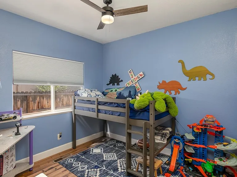 404 Settler Dr — Photo 16