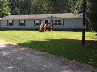 112 Senate Ln, Franklin, PA 16323