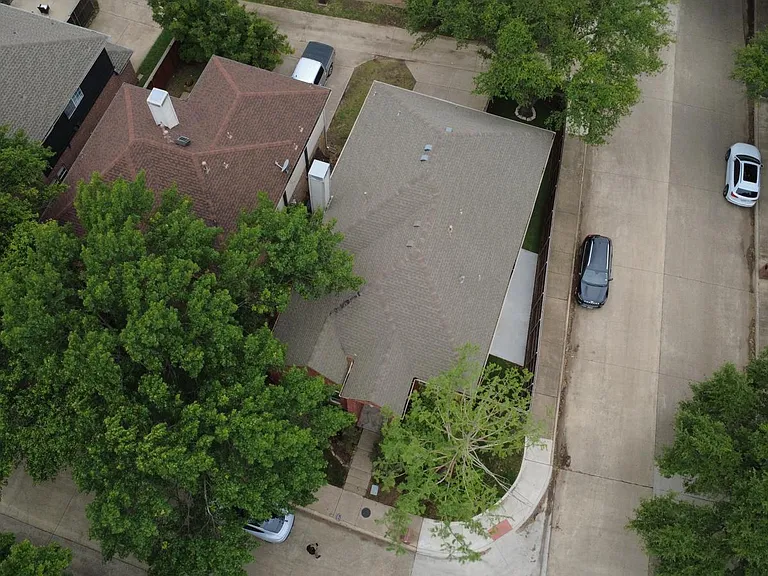 18515 Kelly Cave Trl — Photo 26