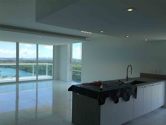 4th image of 400 Sunny Isles Blvd #A1701