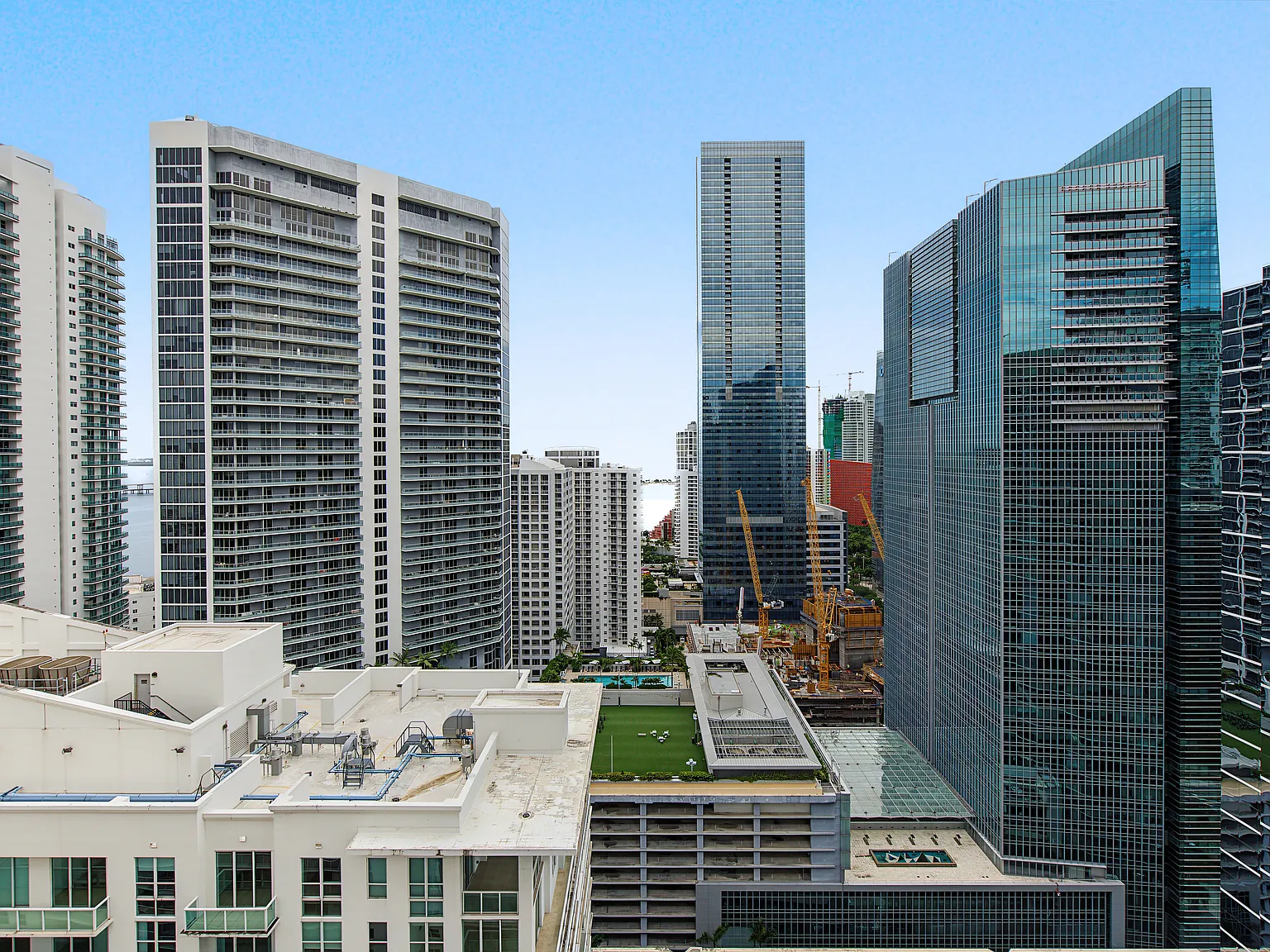 1 bed, 825 sqft, $3,500 — Photo 4