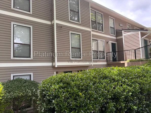 402 Wynnes Ridge Cir SE, Marietta, GA 30067
