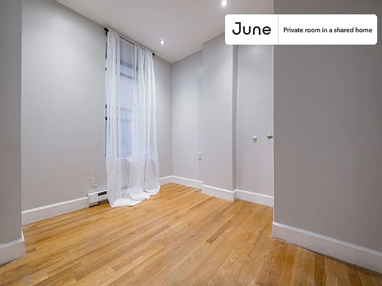 312 W 114th St #C — Photo 2