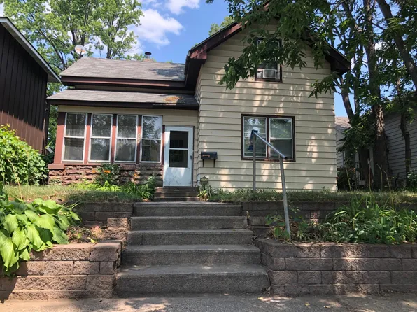 321 9th St SE, Minneapolis, MN 55414