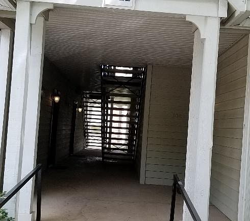 2nd image of 3922 Penderview Dr APT 335