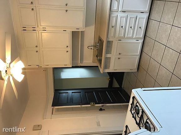 1537 Kitchen 2