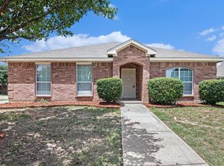 969 Crowder Dr, Crowley, TX 76036