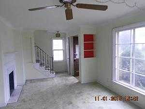 3rd image of 12408 Darlington Ave
