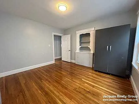 Century St — Photo 2