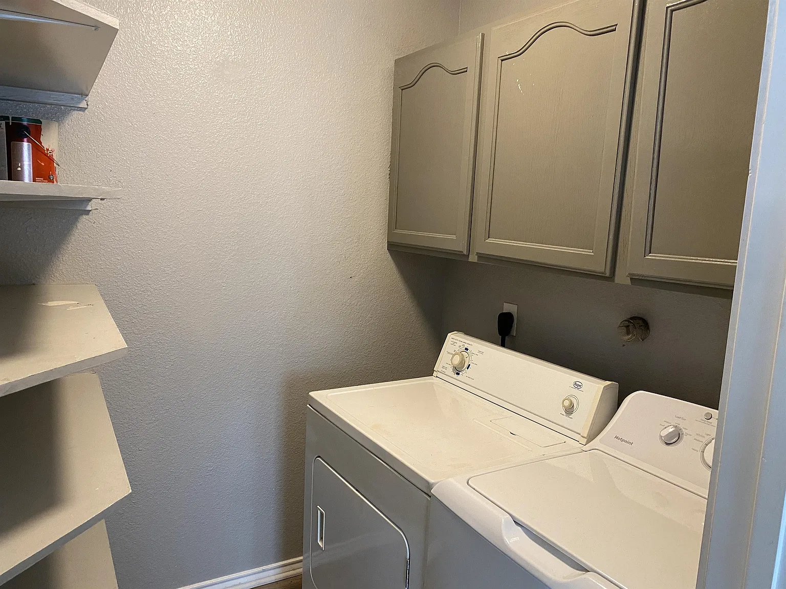 1707 Dawson Street - 2101 — Photo 3