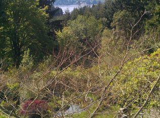 12423 Vashon Hwy SW, Vashon, WA 98070