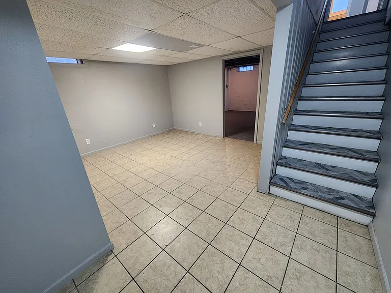 8632-8634 W Fairy Chasm Dr — Photo 11