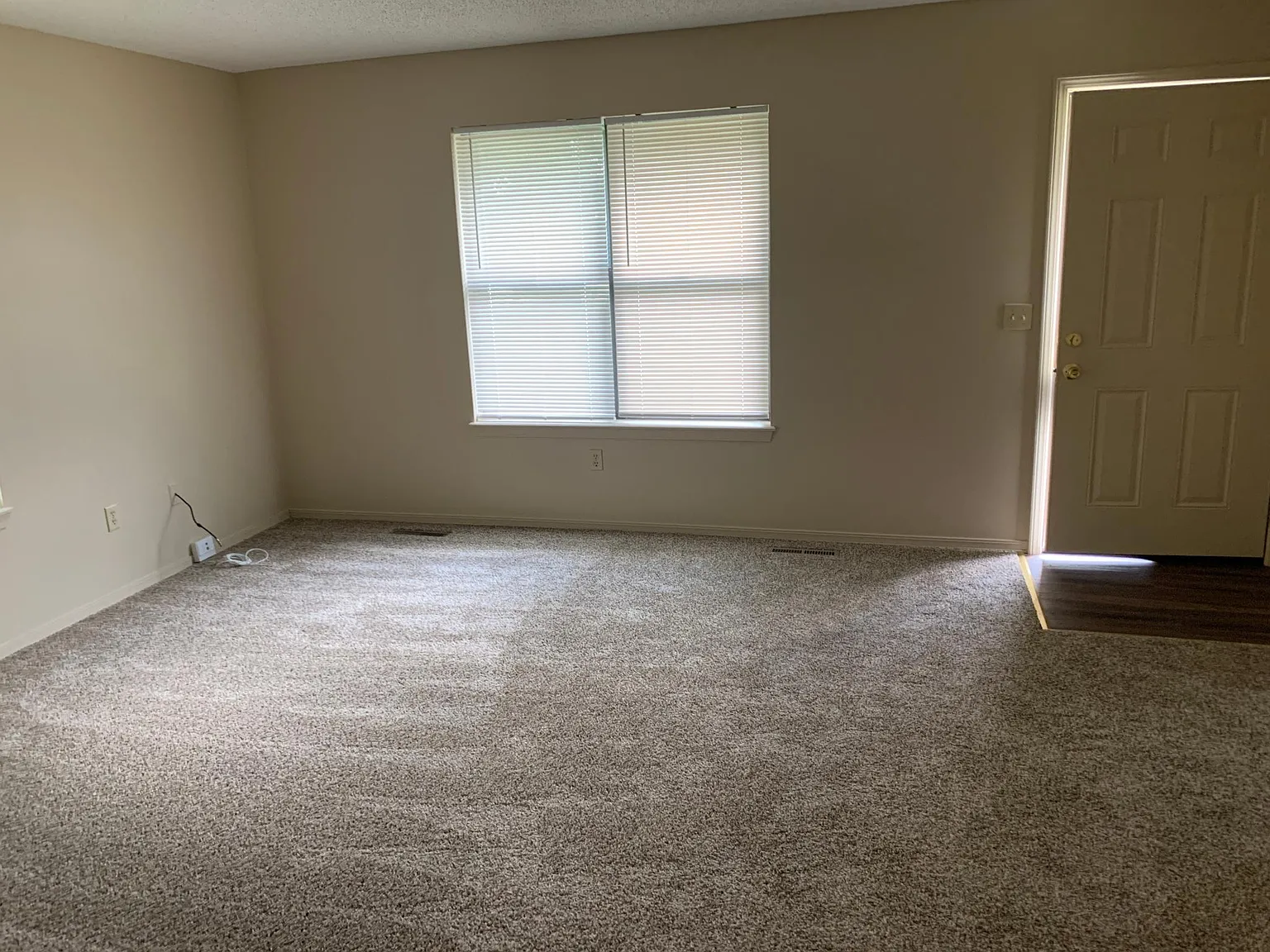 2 bed, 780 sqft, $925 — Photo 3