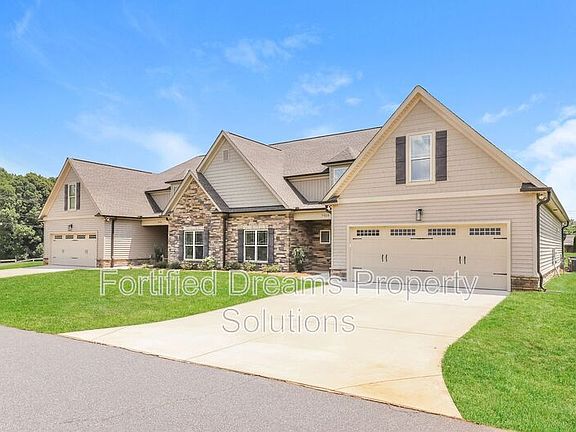 4th image of 7028 Westfield Village Cir
