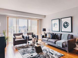 The Adelaide, Ottawa, ON K1S 3J3