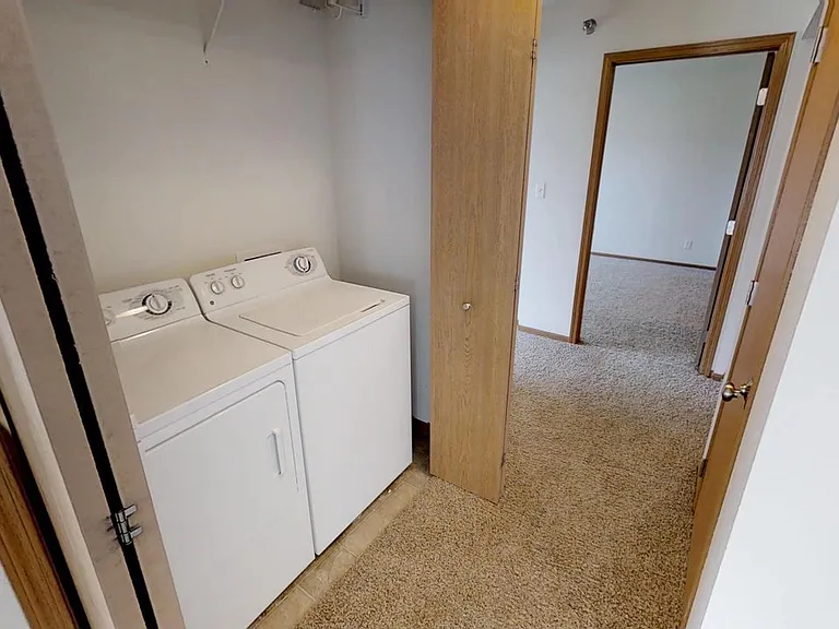 4215 Maricopa Dr — Photo 6