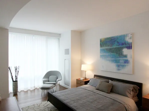 311 West Broadway (east Egg) image 1 of 8