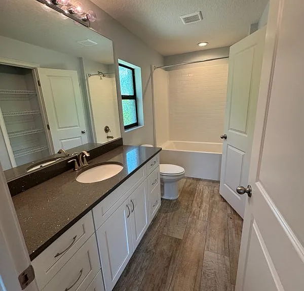 1677 Lizette St SE #A — Photo 6
