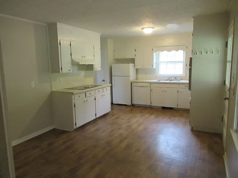 70 Gibson Dr — Photo 9