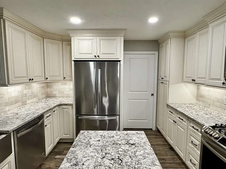 1301 Queen Elaine Dr — Photo 14