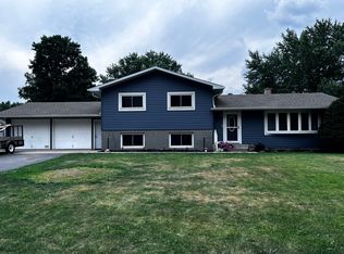 206 Park Ln, Holmen, WI 54636