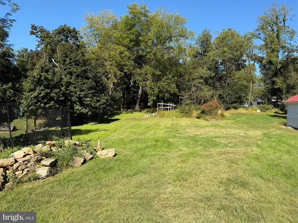 309 Market St, Brookeville, MD 20833