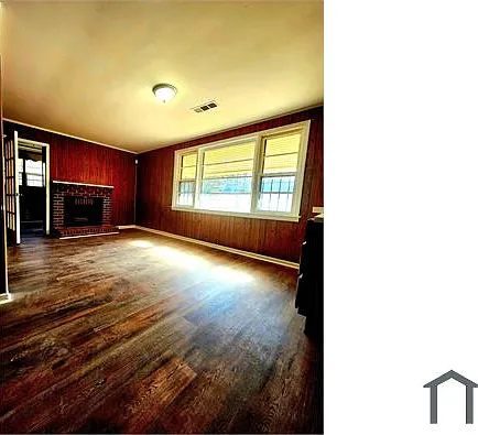 490 Hall St — Photo 12