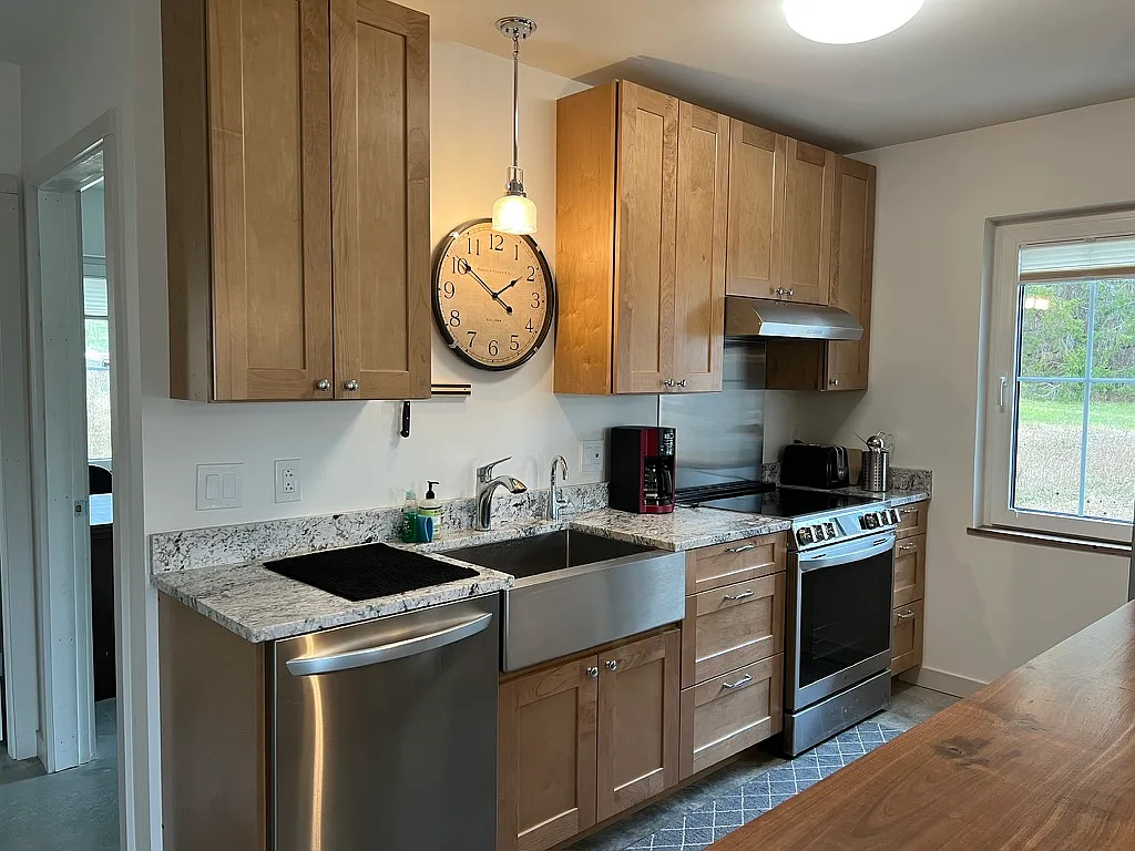 2 bed, 1200 sqft, $3,500 — Photo 4