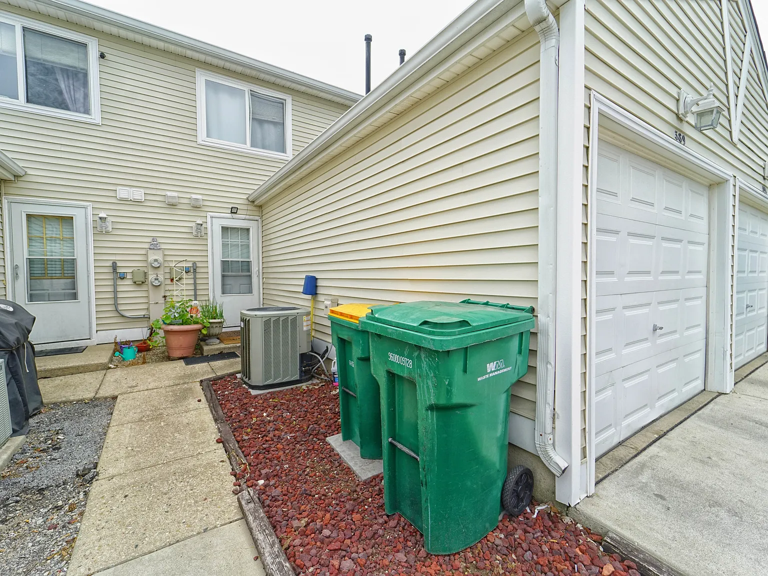 P008 / 389 Meadow Green Lane - 1 — Photo 1