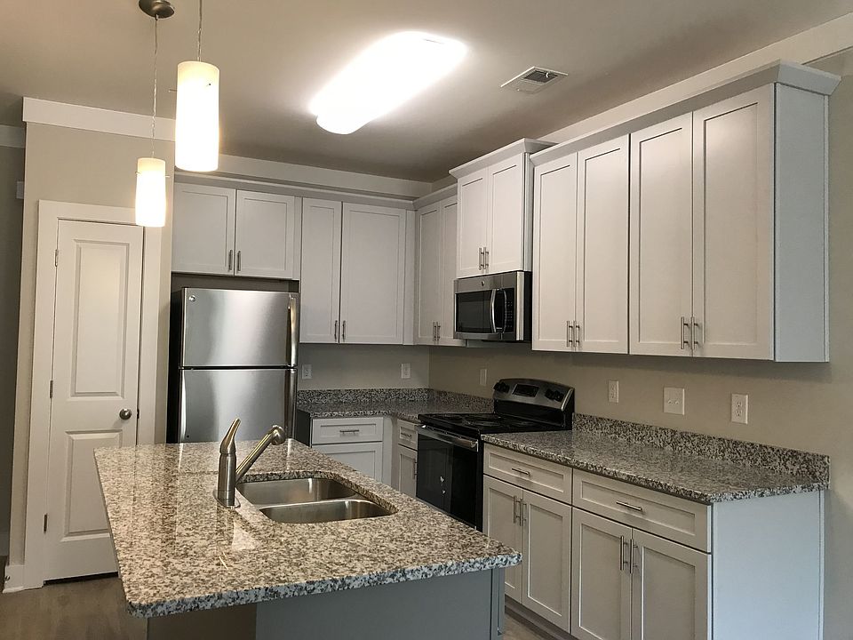 1st image of 3001 Bermuda Bay Ln APT 205