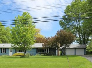 4311 Two Rod Rd, East Aurora, NY 14052