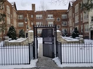 11121 S Longwood Dr #1, Chicago, IL 60643