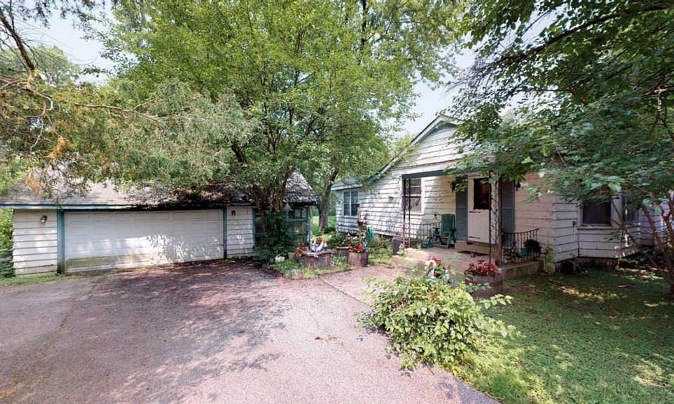 1st image of 20 N Middleton Ave