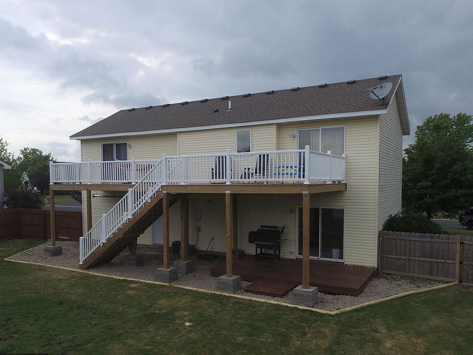 1st image of 921 Sunrise Ln
